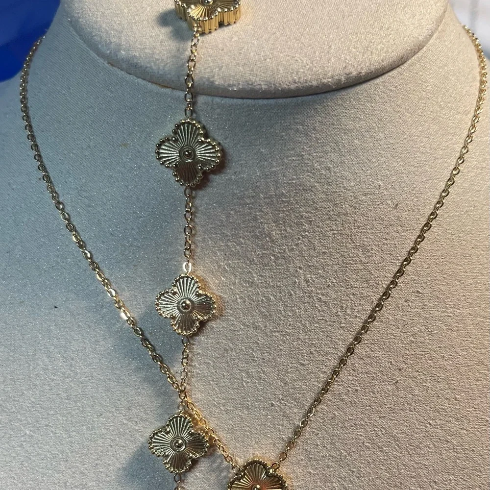 Good plated Clover Bracelet and necklace Designer Luxury Style gold Plated set - Picture 2 of 4